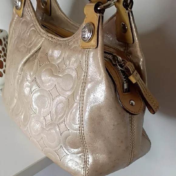 Coach Shimmering Beige Shoulder Bag Y2K 90s Hobo Mia - Picture 6 of 13